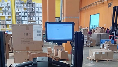 Warehouse Order Picker Tablet — WMS & Barcode Case | JAXICLOUD FLEET MANAGEMENT